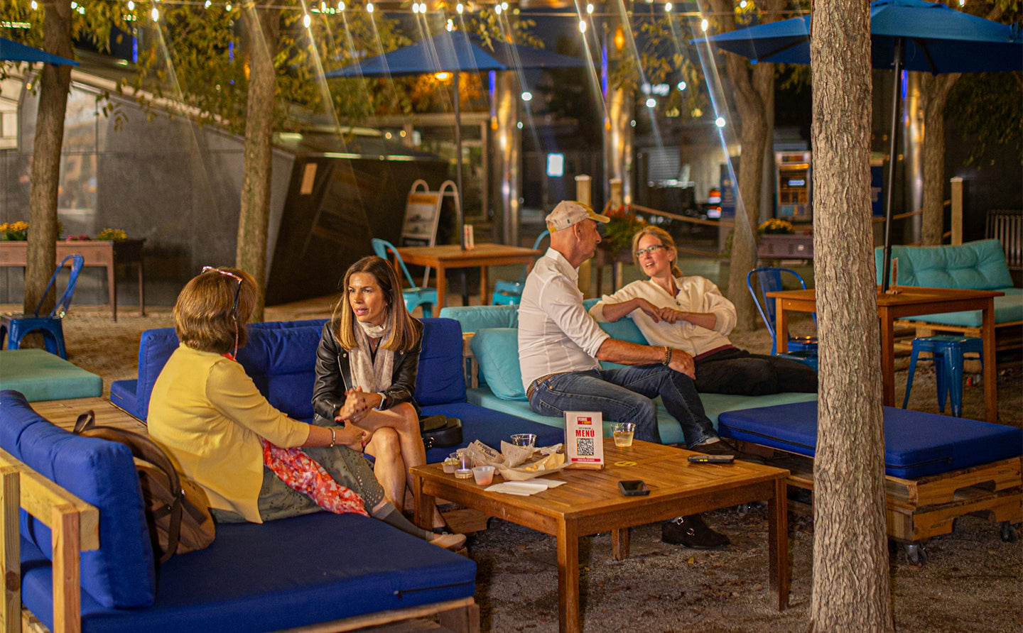 People enjoying the evening  at Perros y Vainas terrace